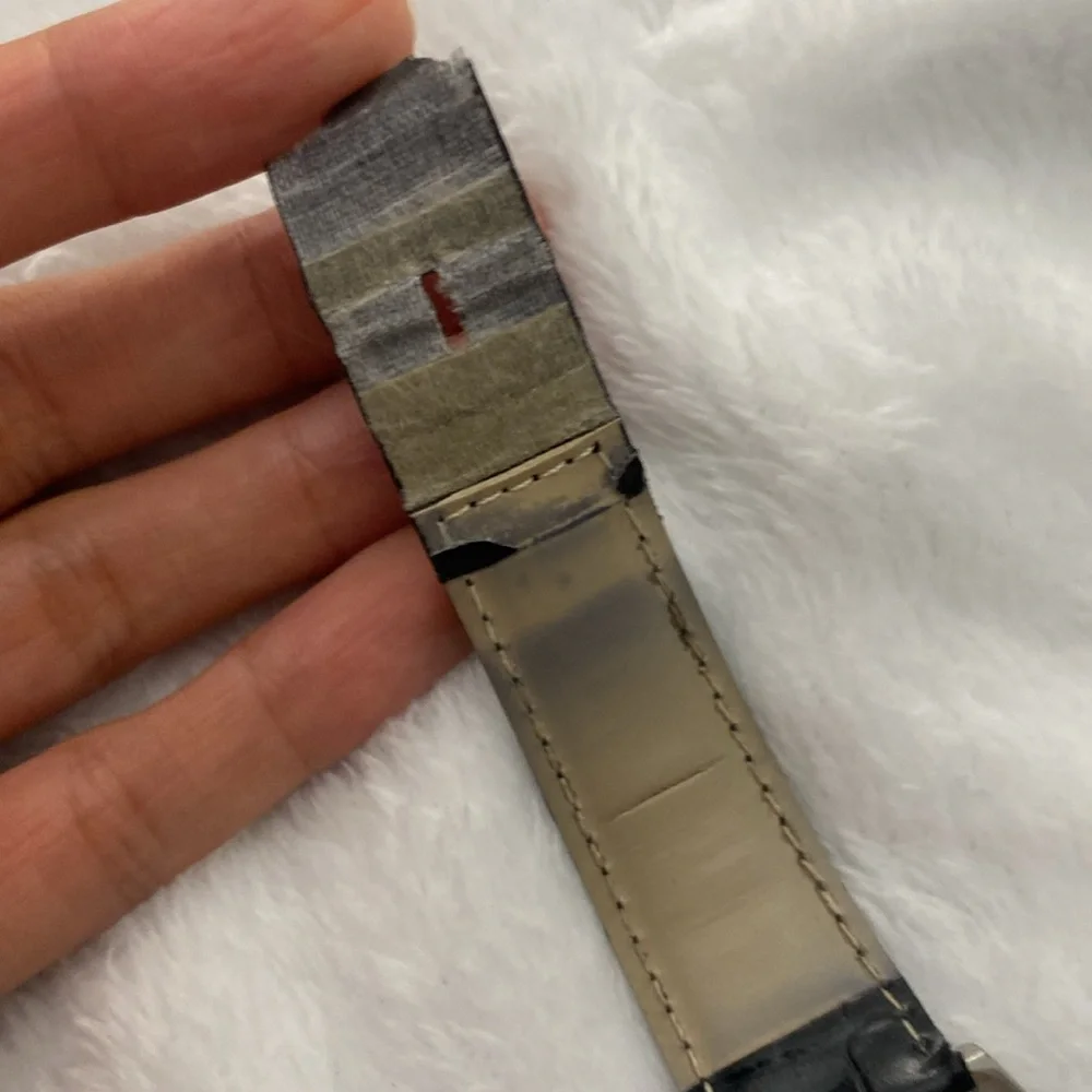 Novelle Quartz black and silver watch - Picture 7 of 15